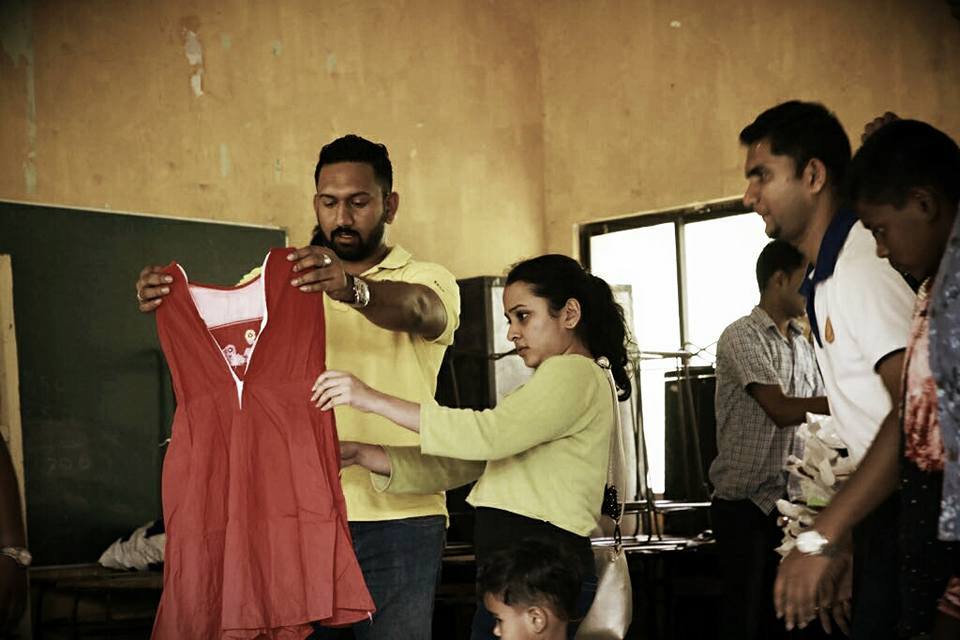 කැලණිය සරසවියේ අලෙවි කළමනාකරණ අංශයේ සිසුන්ගෙන් මාතලේ, ඇල්කඩුව තේ වතුයායේ ජනතාවට තෛපොංගල් ! 15 ar1