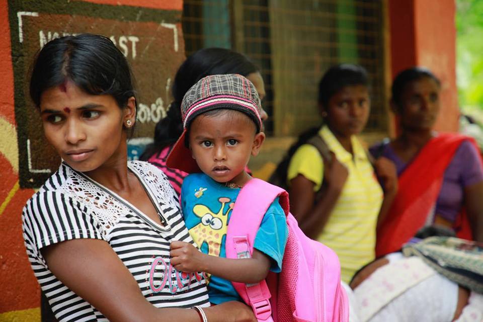 කැලණිය සරසවියේ අලෙවි කළමනාකරණ අංශයේ සිසුන්ගෙන් මාතලේ, ඇල්කඩුව තේ වතුයායේ ජනතාවට තෛපොංගල් ! 14 ar2