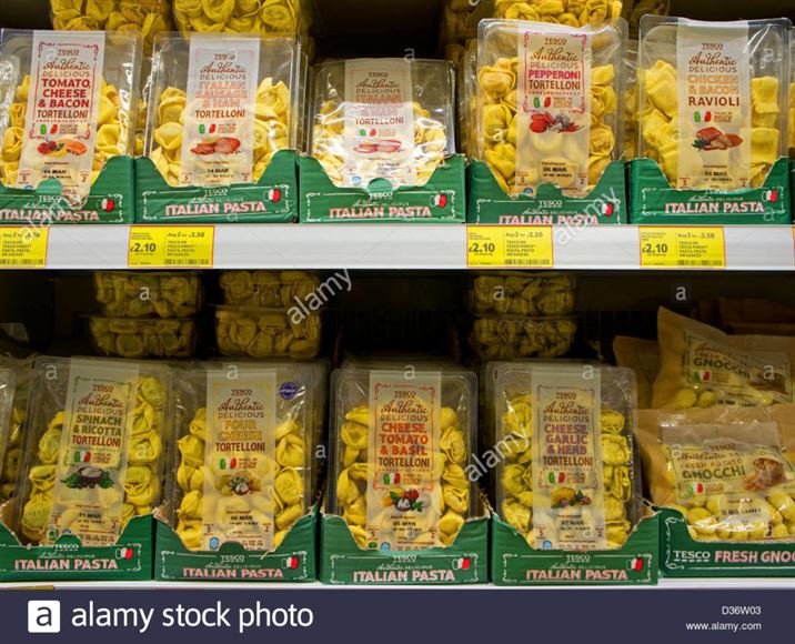 packets-of-fresh-pasta-products-in-a-tesco-supermarket-D36W03