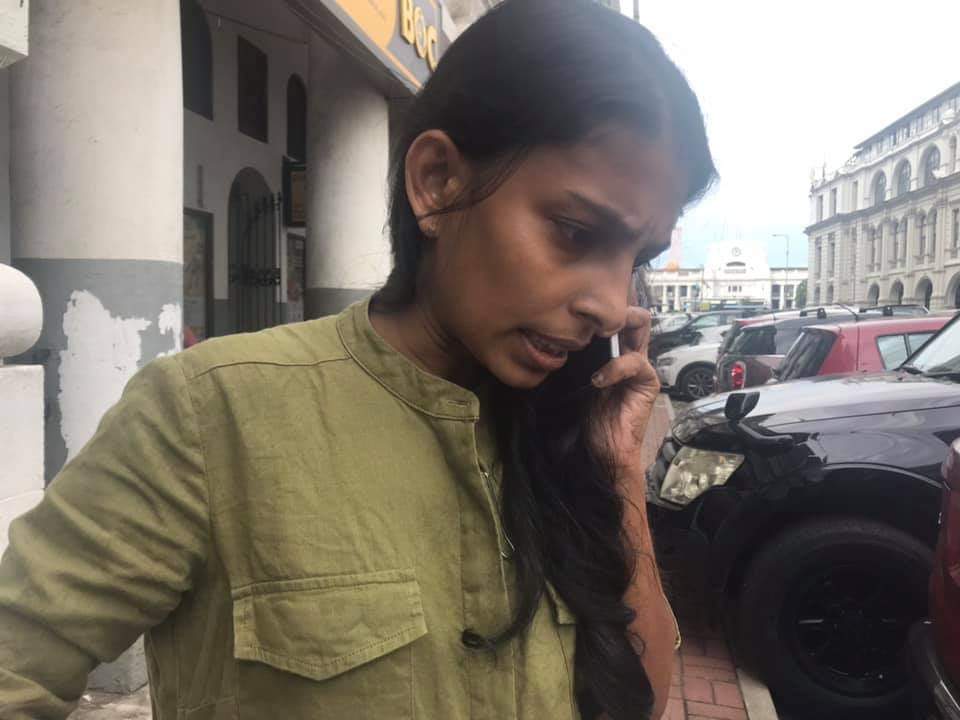වෙබ් මාධ්යවේදිනියගෙන් CID ය පැය 5 ක් ප්රශ්ණ කරලා ! 9 FB_IMG_1574938221987