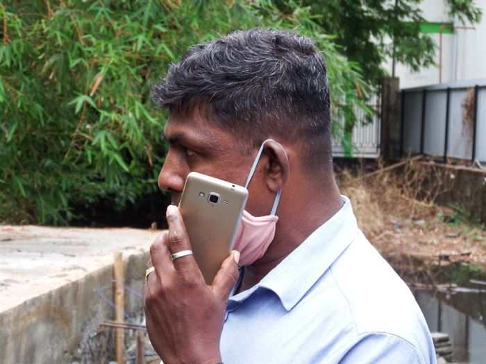 ''මැක්ස්'' ඝාතනය කළැයි චෝදනා ලැබු විශ්රාමික පොලිස් ලොක්කාට අනවසර පාලමක් ඉදිකිරිම ගැනත් චෝදනාවක් ? 24 ගම්වාසින්ගේ පැමිණිල්ලට නිසි ප්රතිචාර නොදැක්වු පරිසර පොලිසියේ එක් නිලධාරියෙකු වන කුමාර මහකා