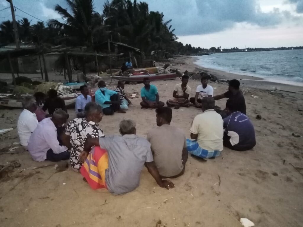 ජීවිතය උදෙසා රැල්ල සමඟ පොරබදන තෙප්පම් ධීවරයාගේ කඳුළු කතාව… 1 IMG 20211107 WA0017