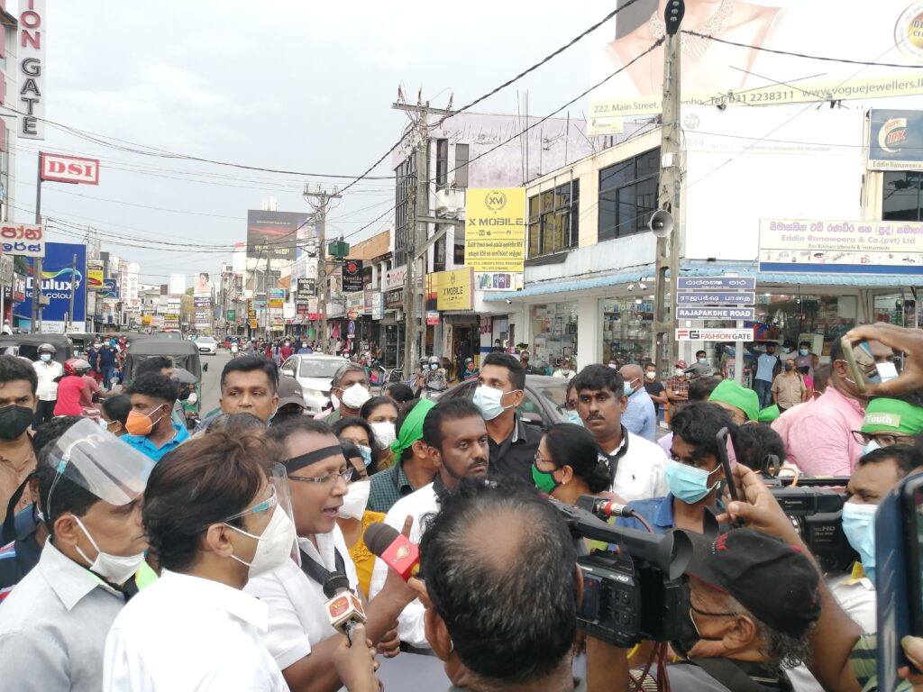 මොළ හතේ අයවැය ප්රෝඩාවට එරෙහිව මිගමුවේ විරෝධතා .... 6 IMG 20211113 165347