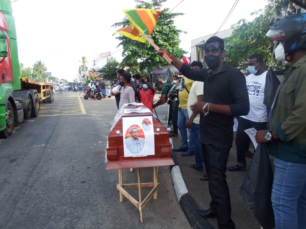 UNP protest 4