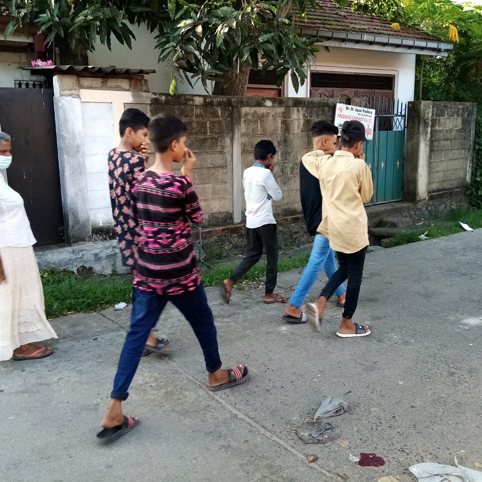 සෙල්ලකන්දේ කුණු කන්ද දුගඳ හමමින් සති 3 ද පසු කරයි…. 7 IMG 20220629 WA0082