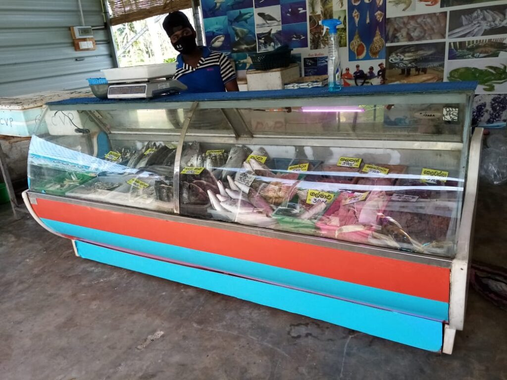 රැල්ල මාළු වෙළඳපලේ අද ( 11) මිල ගණන්… 3 IMG 20210511 WA0009