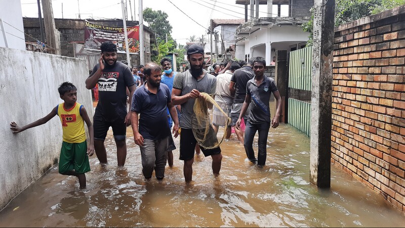 මීගමුවේ දෙපා ඇලෙනුත් ගසා කෑ දේශපාලකයන්ට චෝදනා ! 2 Weather in negombo 1