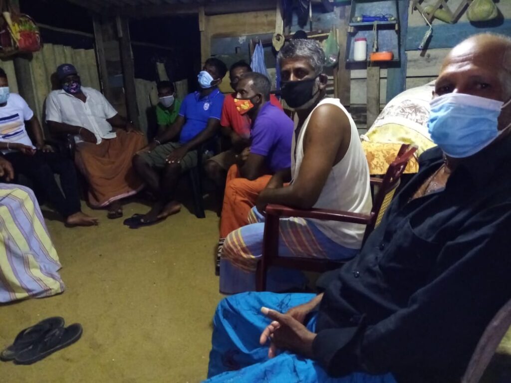 රැකියාව අහිමිව කබලෙන් ලිපට වැටුන තෙප්පම් ධිවරයා . 2 IMG 20210704 WA0001