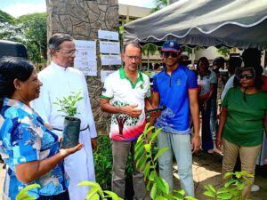හරිත වර්ණයෙන් පිරි රටක් නිර්මාණය කරන්නට,” මාරිස් හරිත මිතුරෝ ” සංවිධානය කළ වෙසක් දන්සැල. . 36 IMG 20260531 WA0058