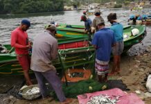 අයහපත් කාලගුනය නිසා මිගමුවේ පොඩි බෝට්ටුත් මුහුදු ගිහින් නෑ…