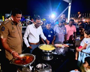 කටුනායක පුරවරය සදහම් සිසිලෙන් ඒකාලෝක කළ “” පූජා “” වෙසක් කලාපය. … 59 IMG 20260602 WA0018