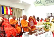 මීගමුව , පොඩි පන්සලේ විහාරාධිපති හිමි, බස්නාහිර පළාත් ප්රධාන සංඝනායක ධුරයෙන් පිදුම් ලබයි. .